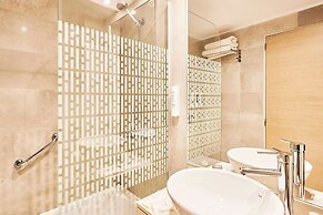 Dazzler by Wyndham Rosario