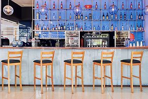 Dazzler by Wyndham Rosario