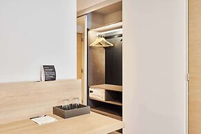 Dazzler by Wyndham Rosario