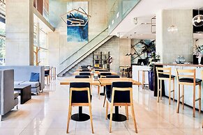 Dazzler by Wyndham Rosario