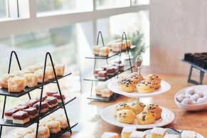 Dazzler by Wyndham Rosario