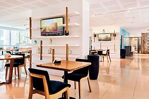 Dazzler by Wyndham Rosario