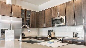 Heaven on Nashville Furnished Apartments