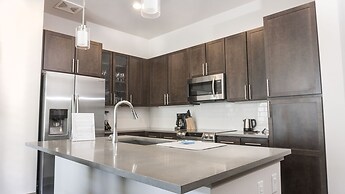 Heaven on Nashville Furnished Apartments