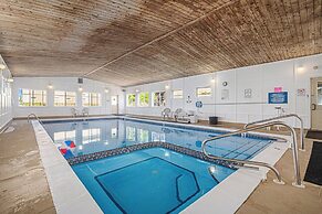 Ludington Pier House