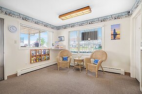 Ludington Pier House