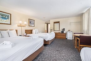 Ludington Pier House