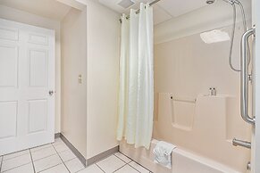 Ludington Pier House