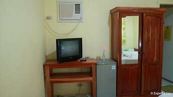 Golden Sunset Beach Club