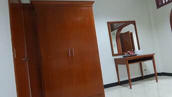 S & C Hotel Suites And Apartments