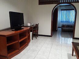 S & C Hotel Suites And Apartments