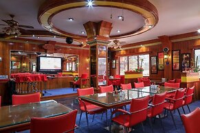 S & C Hotel Suites And Apartments