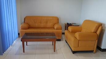 S & C Hotel Suites And Apartments