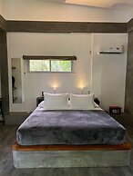 SomeWhere Else Boutique Resort