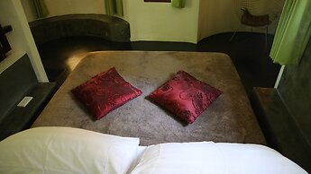 SomeWhere Else Boutique Resort