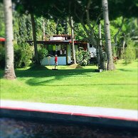 SomeWhere Else Boutique Resort