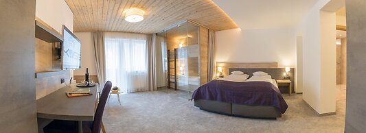 KOSIS Sports Lifestyle Hotel