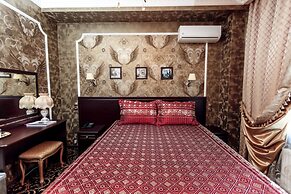 Boutique Hotel Monarch