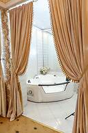 Boutique Hotel Monarch