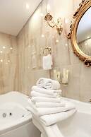 Boutique Hotel Monarch