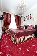 Boutique Hotel Monarch