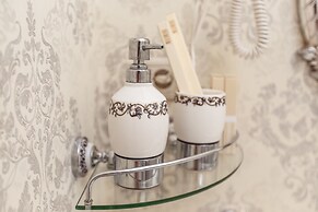 Boutique Hotel Monarch