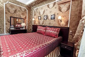 Boutique Hotel Monarch