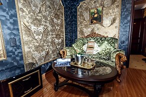 Boutique Hotel Monarch