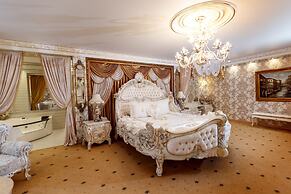 Boutique Hotel Monarch