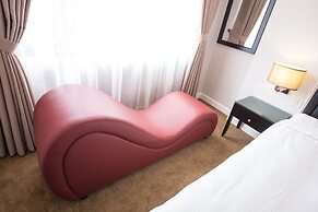 Dinh Elegant Hanoi Hotel