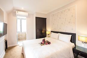 Dinh Elegant Hanoi Hotel