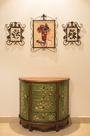 Dinh Elegant Hanoi Hotel