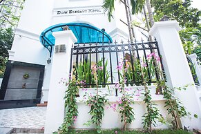 Dinh Elegant Hanoi Hotel