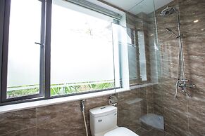 Dinh Elegant Hanoi Hotel