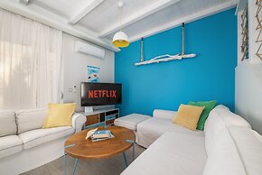 Seabreeze Villa - with Jacuzzi & heated pool