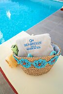 Seabreeze Villa - with Jacuzzi & heated pool