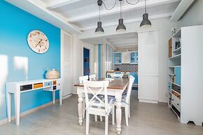 Seabreeze Villa - with Jacuzzi & heated pool