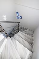 Seabreeze Villa - with Jacuzzi & heated pool