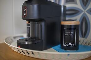 Seabreeze Villa - with Jacuzzi & heated pool