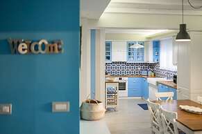 Seabreeze Villa - with Jacuzzi & heated pool