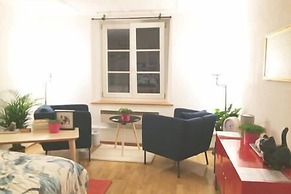 In Swiss Home - Rathaus 1284 historical