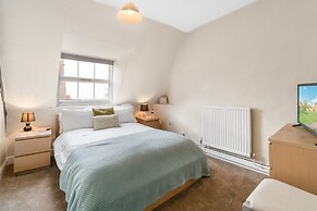 Ecton House