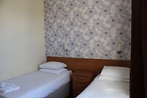 The Glastonbury Hotel