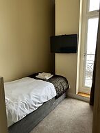 The Glastonbury Hotel