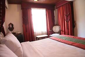 Aslibey Konagi - Adults Only