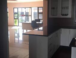 Eagle Suites Guest House