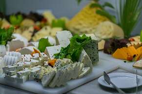 Akti Imperial Deluxe Resort & Spa Dolce by Wyndham - All inclusive