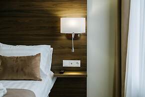 Adagio on Isaak square