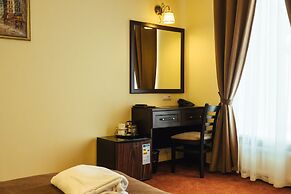 Adagio on Isaak square