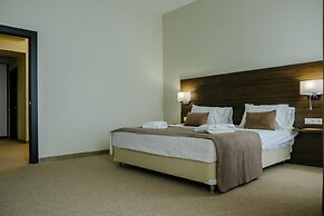 Adagio on Isaak square